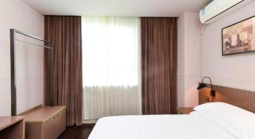 Jinjiang Select Zhangjiang High Tech Park Branch Hotel 2*